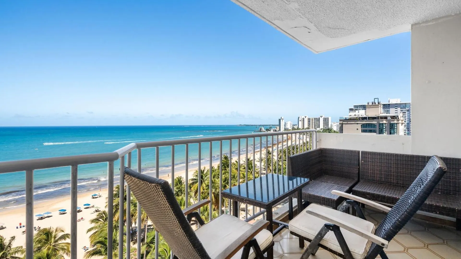 Beachfront Isla Verde Beach Balcony View Pool Σαν Χουάν